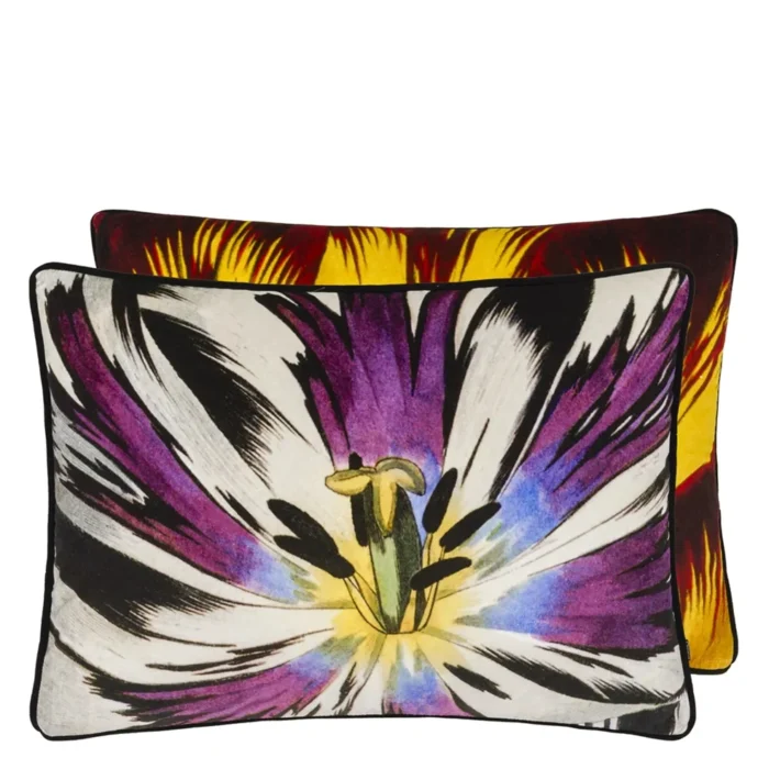 Eclosion Agate cushion 60x45