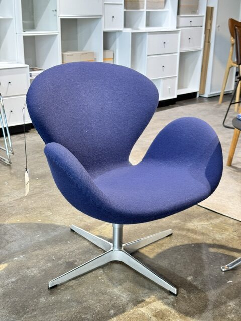 Swan™ Lounge Chair Utstillingsmodell
